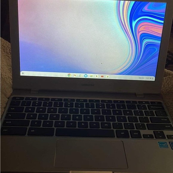 Samsung Chromebook 4 - Picture 2 of 2